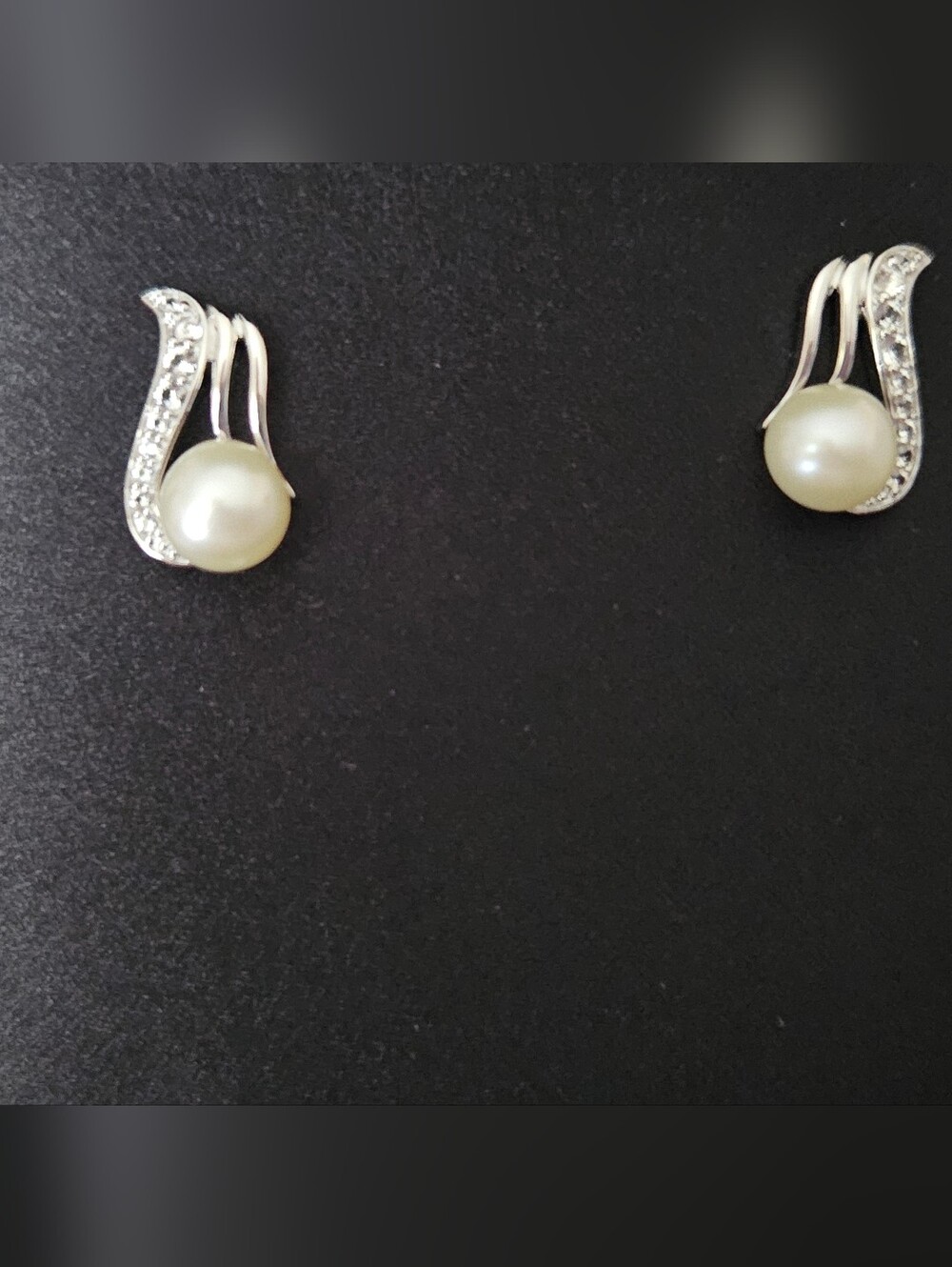 Doting Dews Tahina  Fresh Pearls In Sterling Silver Settin NWT retail $350